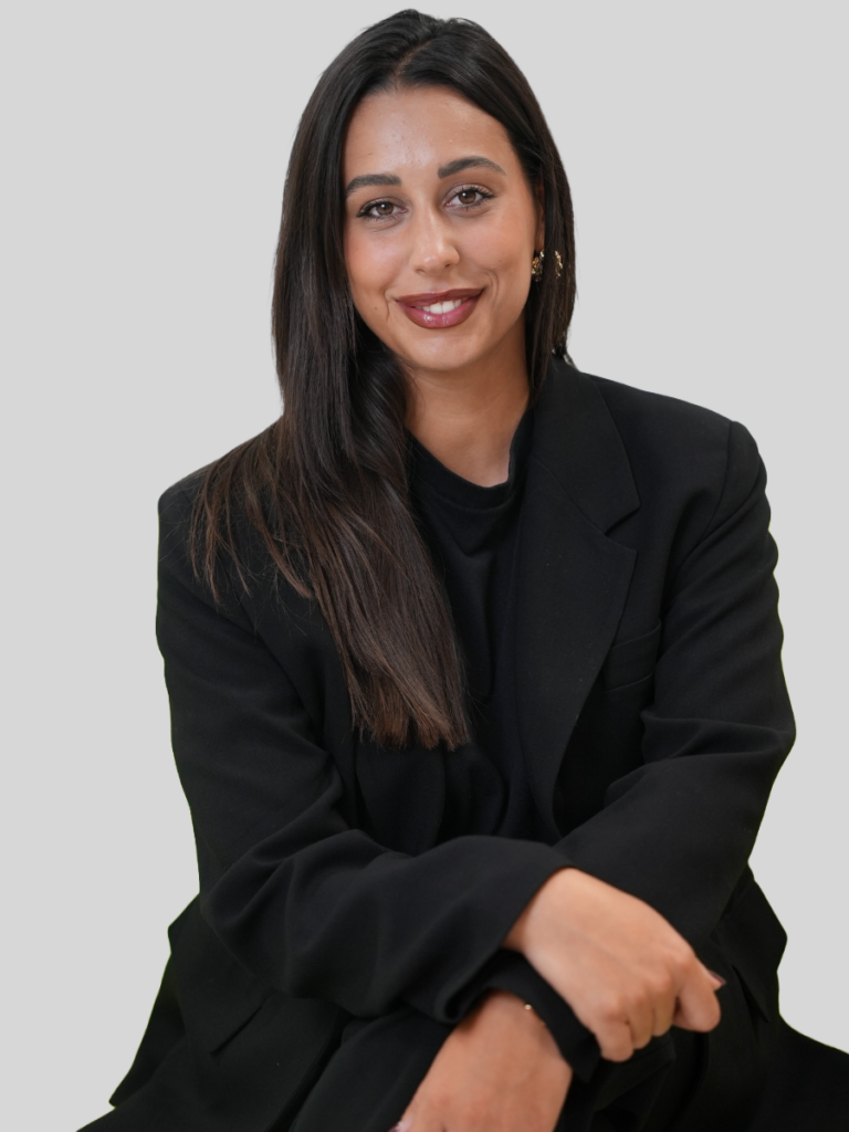Samira ColliniSpecializzata in attività di consulenza per l’implementazione di sistemi di gestione qualità e sicurezza alimentare. Le sue competenze ci distinguono tra i competitor come partner ideali del comparto agroalimentare.